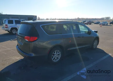 2017 Chrysler Pacifica Touring z USA, uszkodzony, nr VIN 2C4RC1DG5HR502063